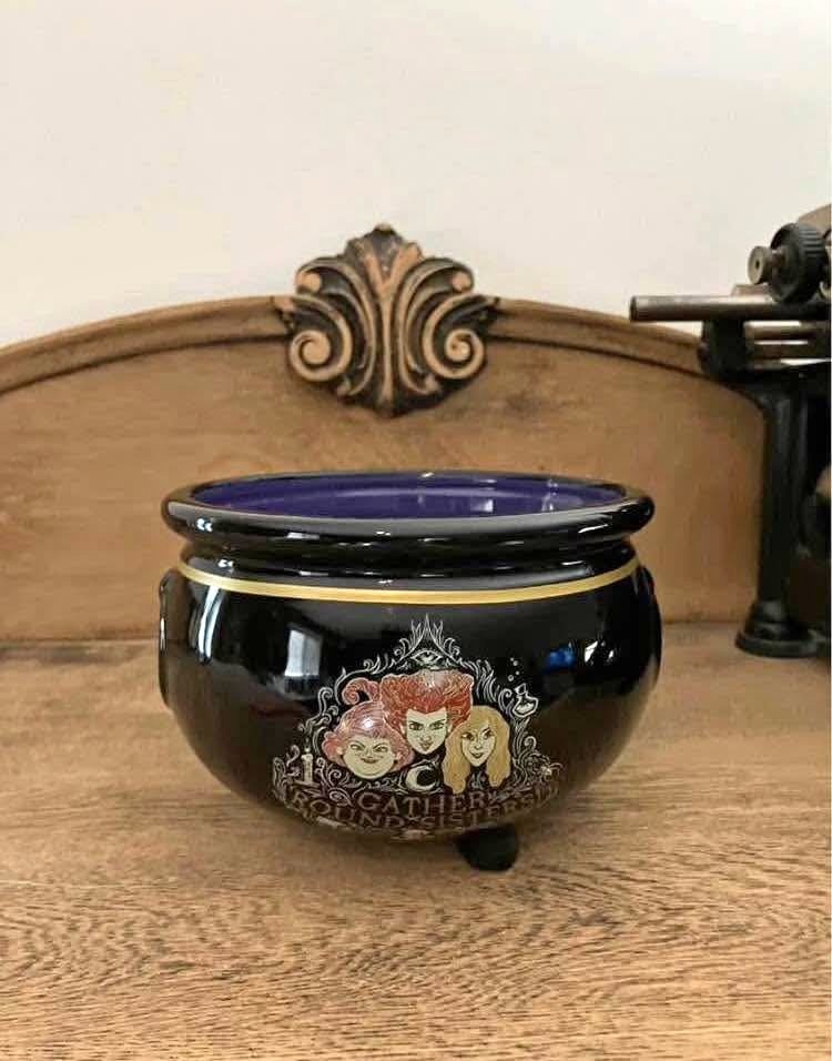 Disney Hocus Pocus Cauldron 3" high 5" diameter Halloween