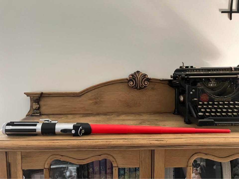Star Wars toy light saber red costume - photo 2