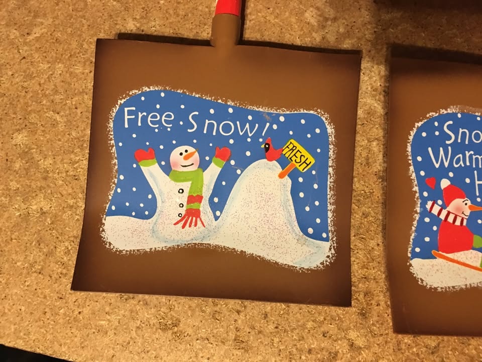 LOT OF 3 MINI SNOW SHOVELS SNOWMAN CHRISTMAS 12" WALL DECOR - photo 4