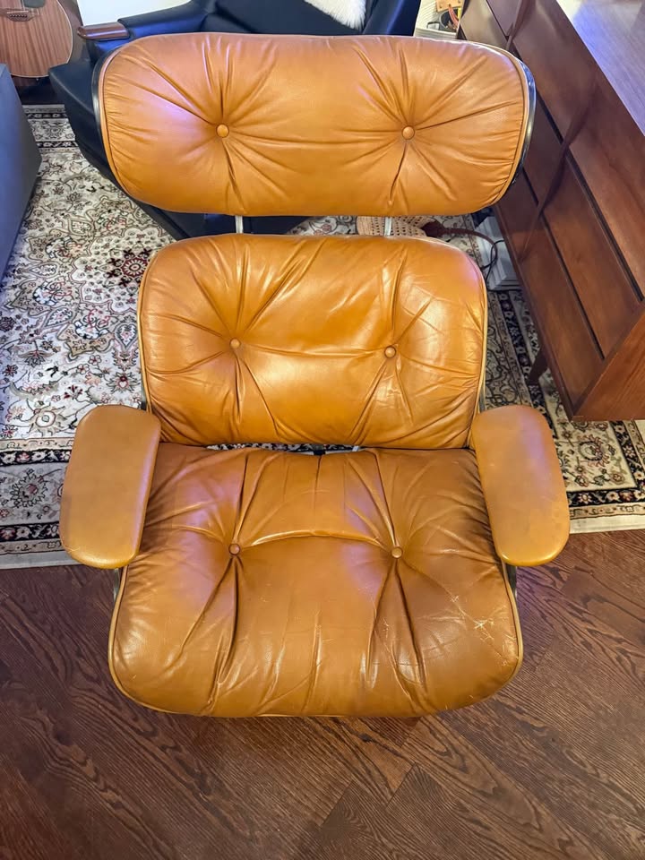 Vintage MCM Lounge Chair - Tan Leather & Walnut - photo 5