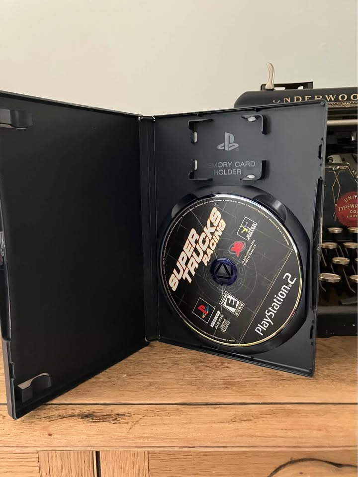 Super Trucks Racing PlayStation 2 - photo 2