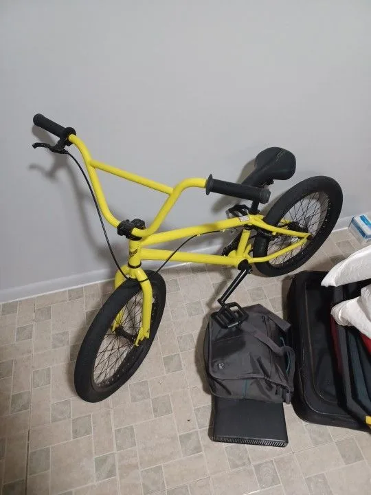 Neon Green BMX Bike image indicator(3)