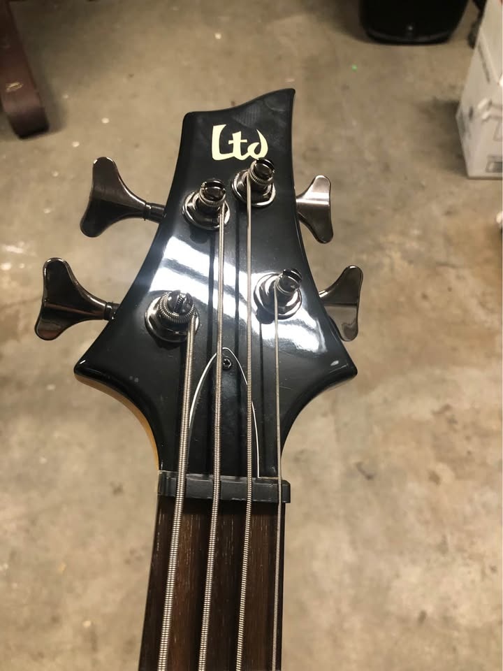 LTD bass guitar - photo 2