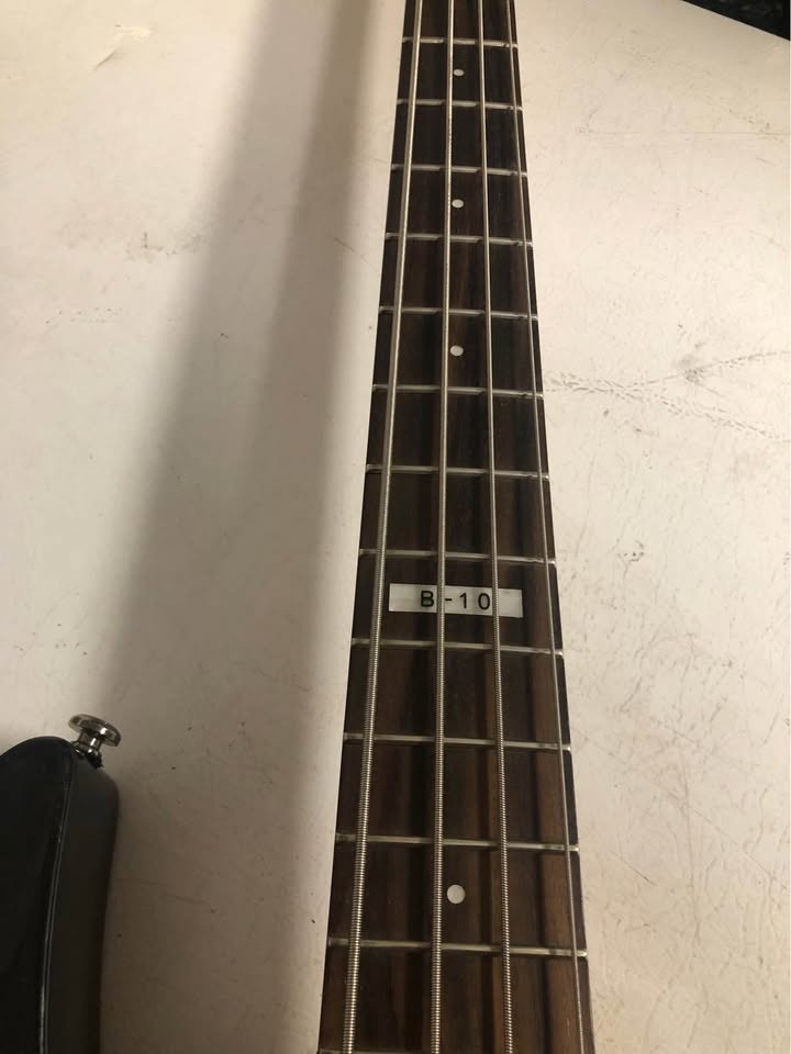 LTD bass guitar - photo 3