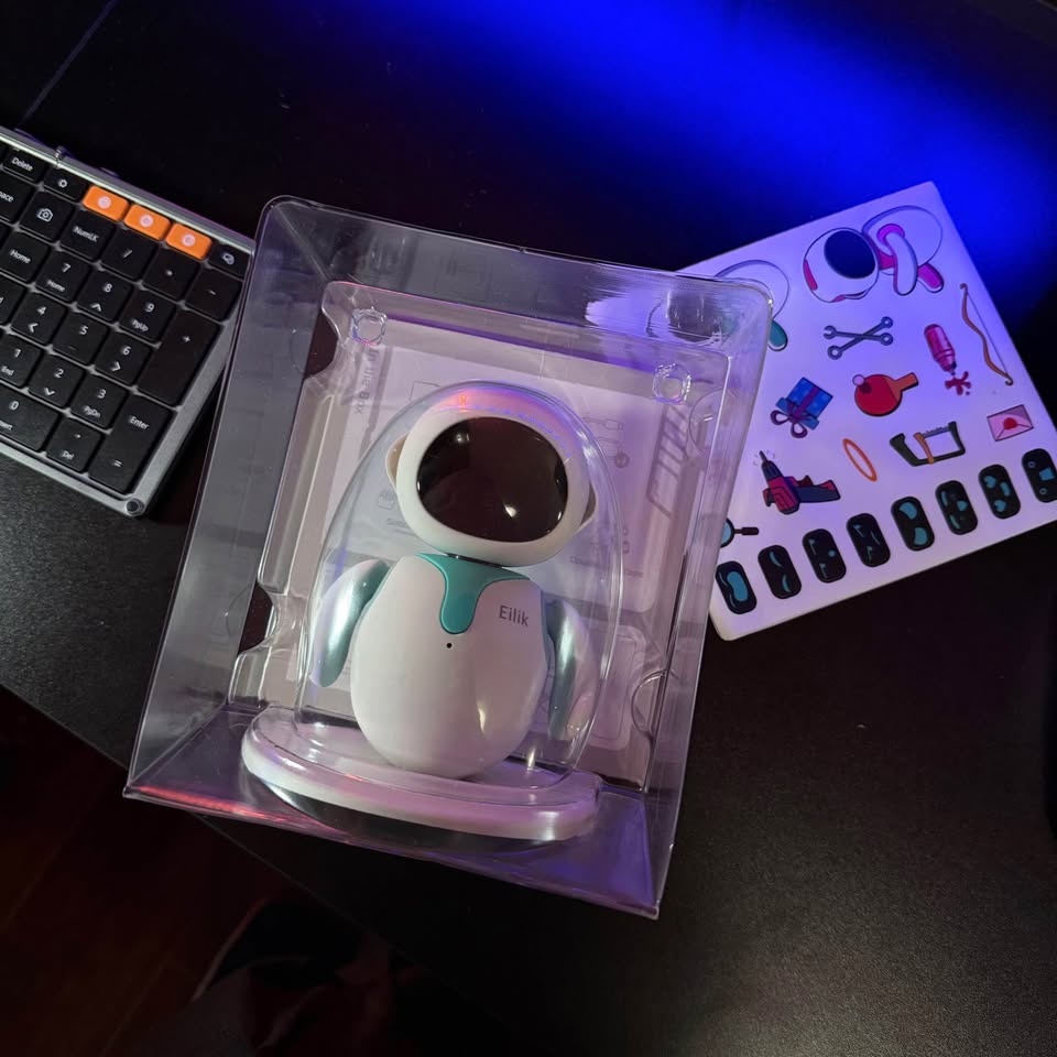 Robot Eilik - photo 3