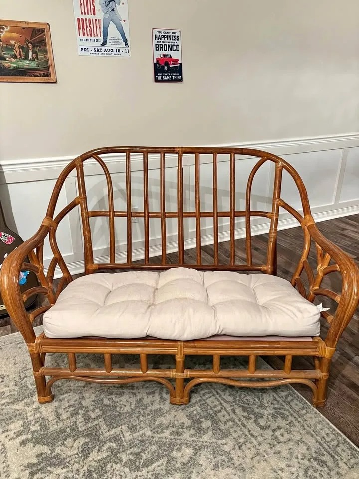 Rattan Love Seat with seat cushion