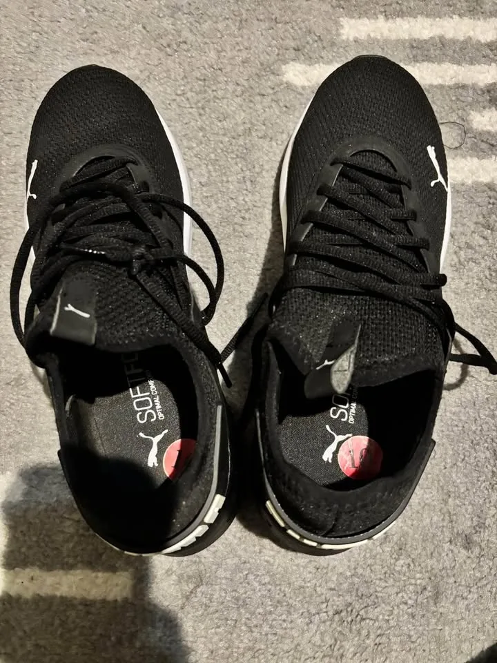 Puma - Men’s Shoe Size 10 (Sale - need gone asap) image indicator(3)