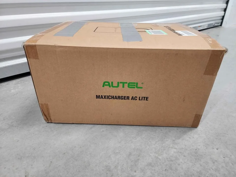Autel MaxiCharger Home EV Charger, 40 Amp image indicator(8)