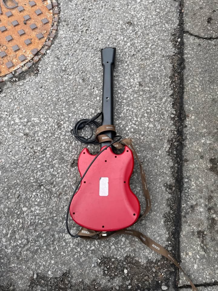 Guitar Hero Gibson SG Red Octane Wired PS2 - photo 3