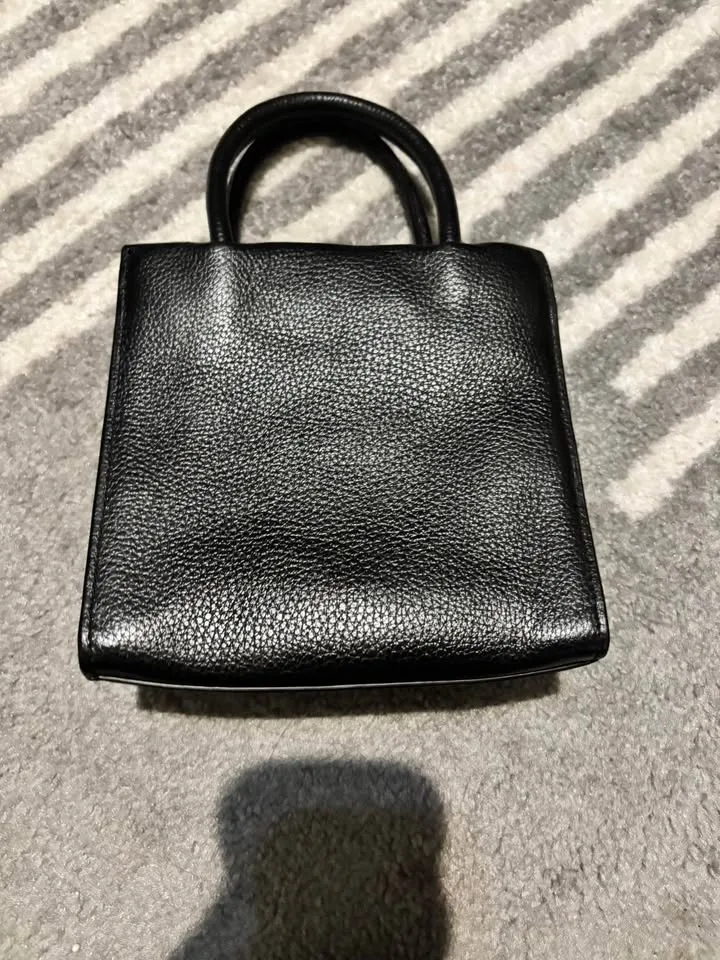 Coach - (Sale, Need gone asap) image indicator(2)
