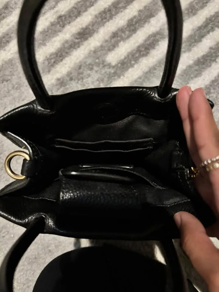 Coach - (Sale, Need gone asap) image indicator(3)