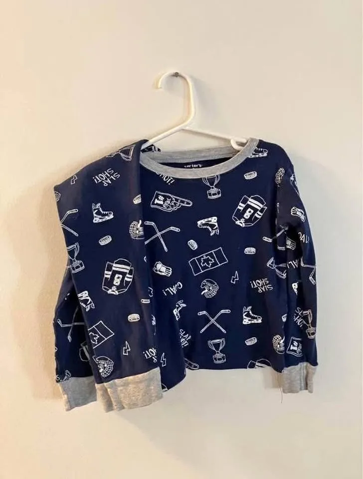 Carters hockey Pajamas long sleeve and pants size 5