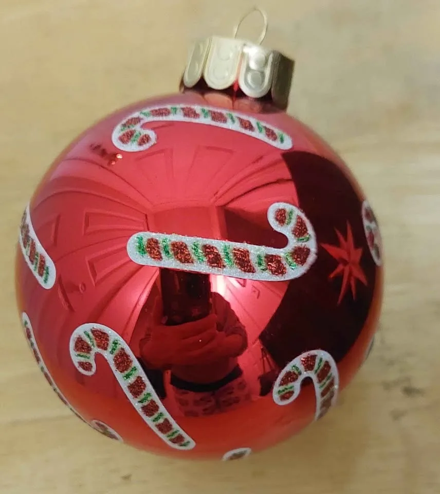 Set of 4 Glass Tree Ornaments image indicator(2)