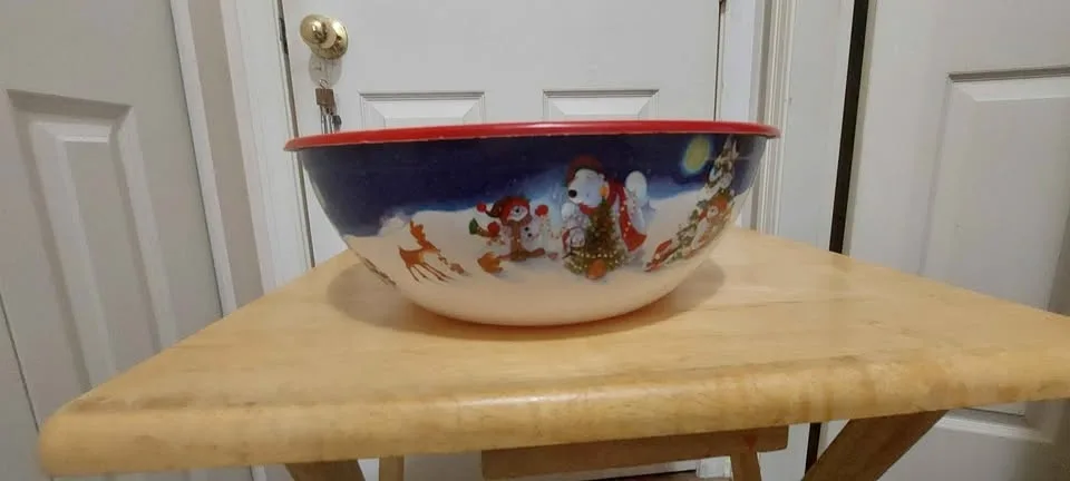 Christmas serving bowl image indicator(2)