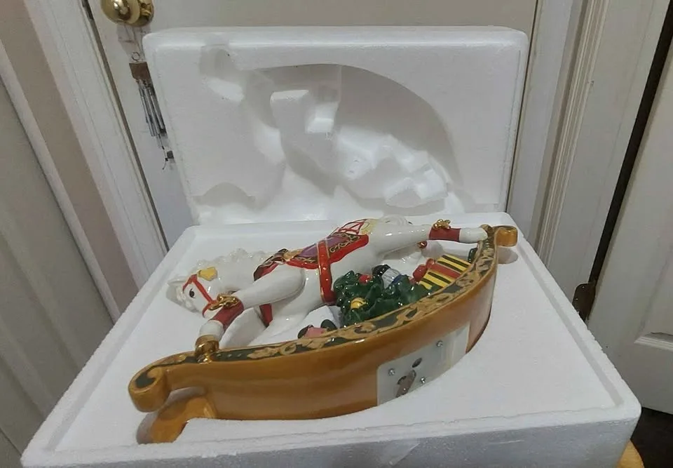 Musical Christmas Rocking Horse image indicator(3)