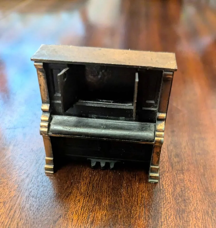 Vintage 1978 Dollhouse Miniature Piano image indicator(3)
