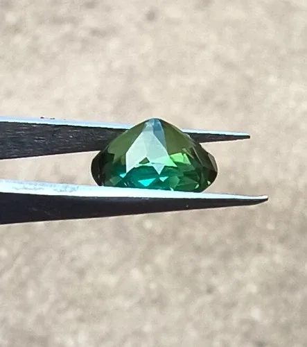 2.8 CTS Green Tourmaline, Round Cut image indicator(4)