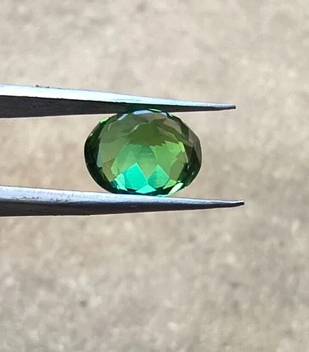 2.8 CTS Green Tourmaline, Round Cut image indicator(5)