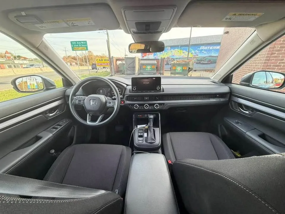 2024 Honda CR-V · LX Sport Utility 4D image indicator(8)