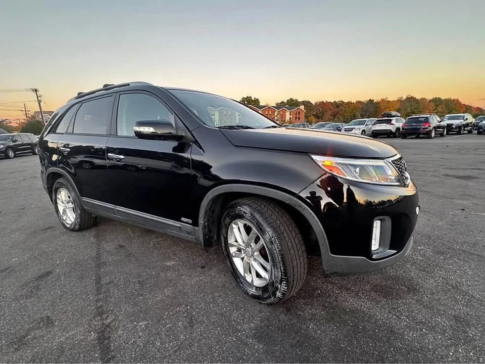 2014 Kia Sorento · LX Sport Utility 4D