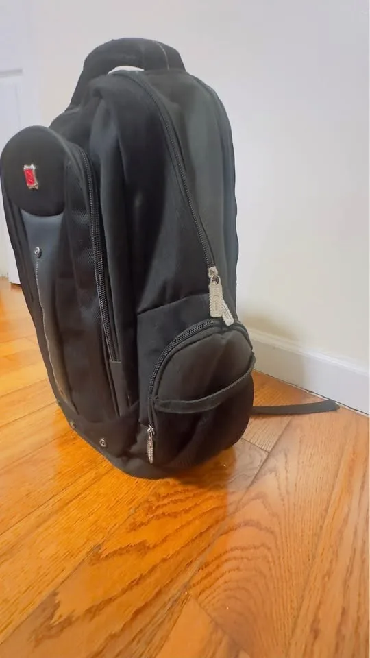 CR2 Reinforced Executive/Laptop Backpack | Travel, Work, College image indicator(2)