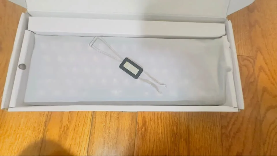 AULA Compact Mechanical Keyboard with Transparent RGB image indicator(8)