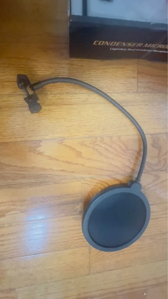 Condenser Microphone | Studio, Podcast, Streaming | NEW image indicator(4)