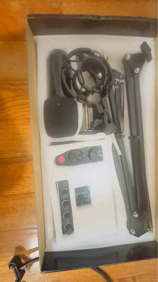 Condenser Microphone | Studio, Podcast, Streaming | NEW image indicator(5)