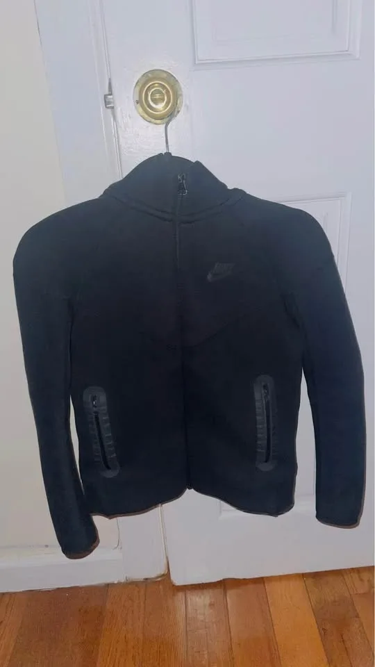 Nike tech size small kids◼️ image indicator(4)