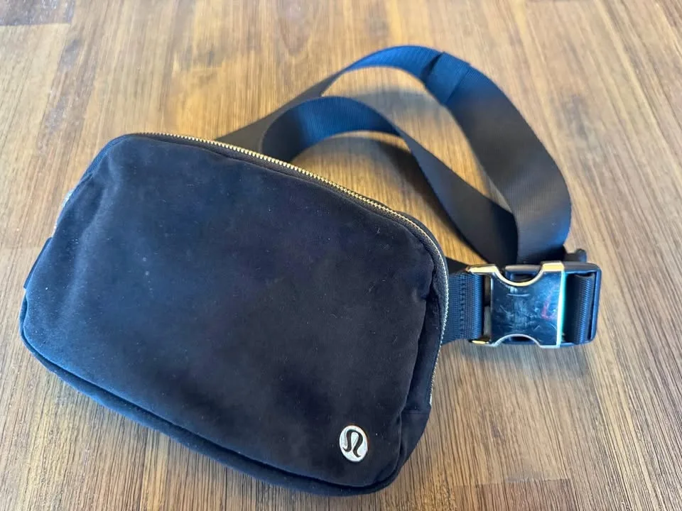 Lululemon Crossbody