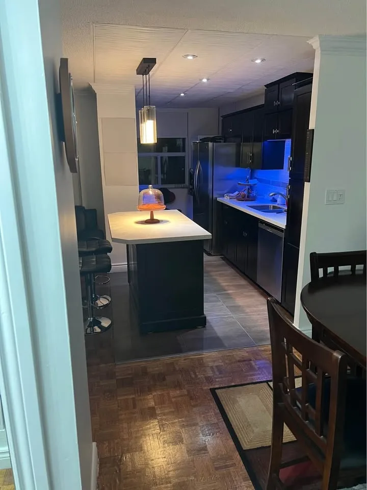 Private room for rent image indicator(3)