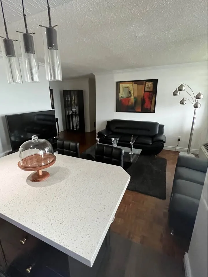 Private room for rent image indicator(4)