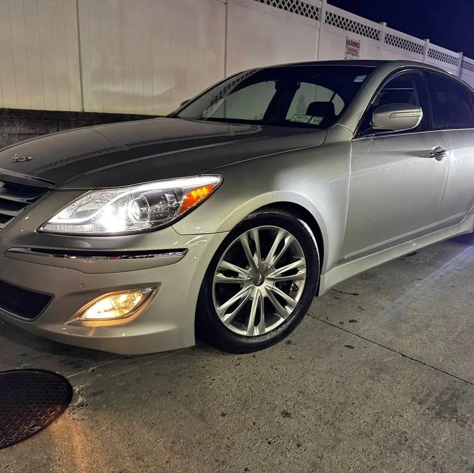 2012 Hyundai Genesis · 3.8 Sedan 4D
