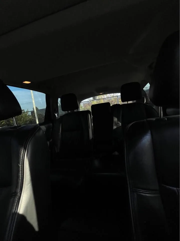 2014 Infiniti QX60 – 196,000 km – Selling As-Is image indicator(5)