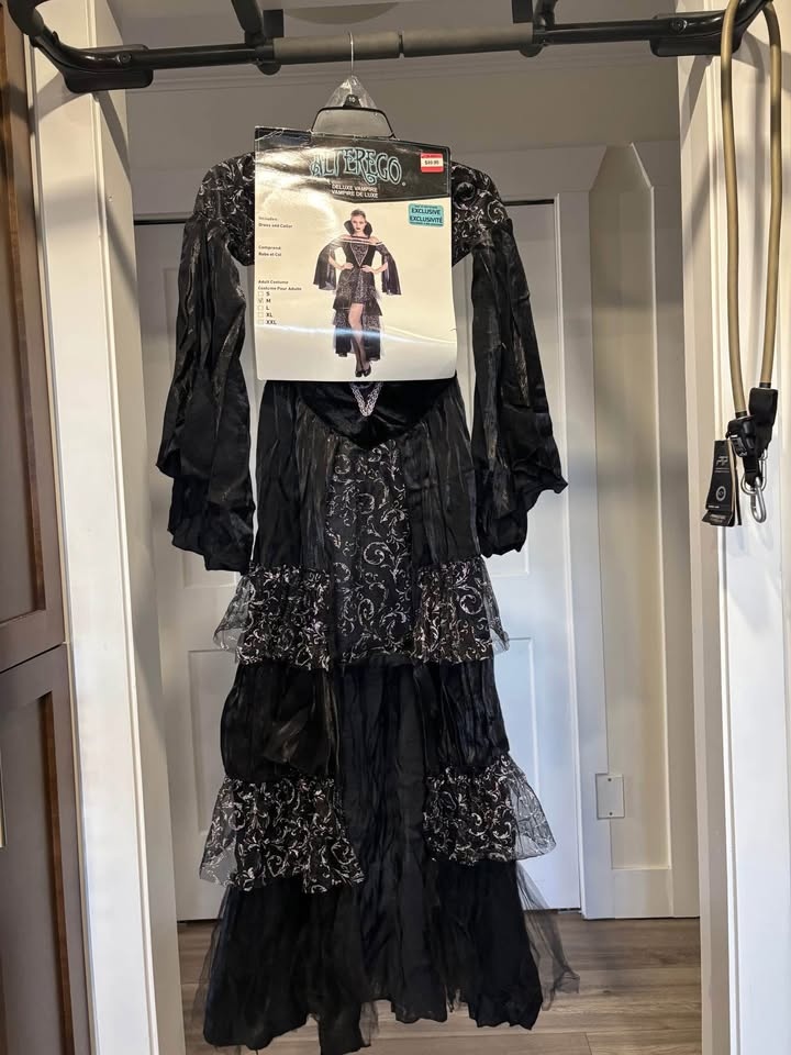 Halloween Costumes - photo 2