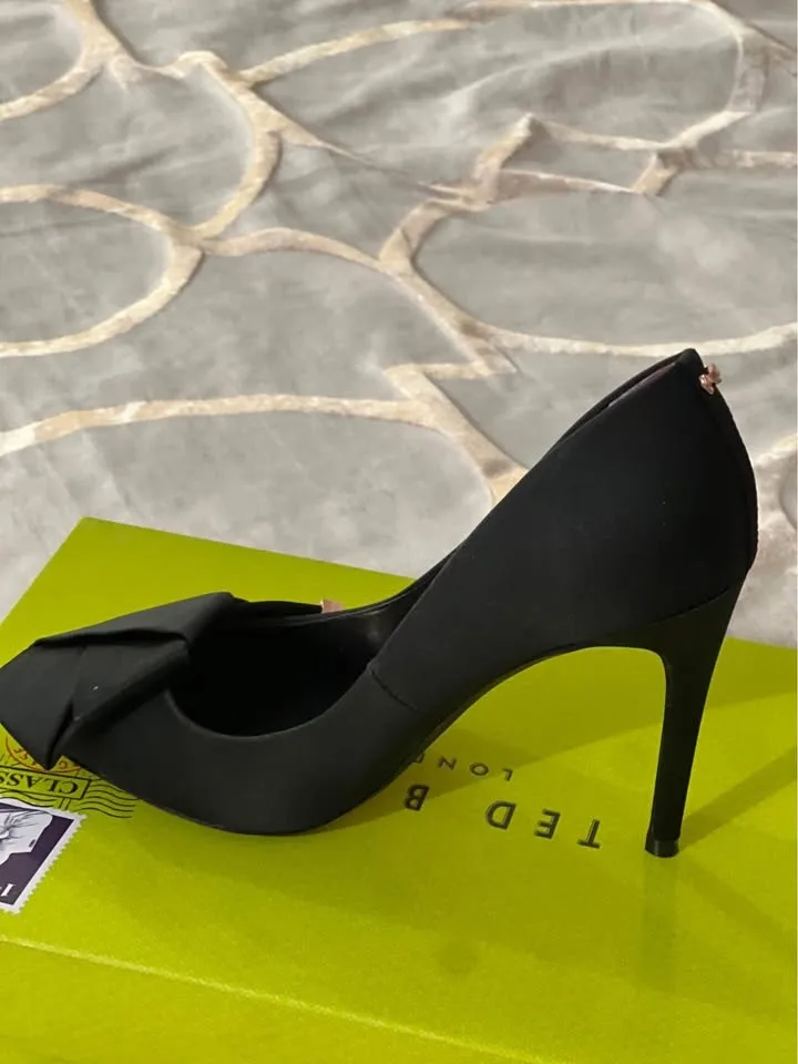 Ted Baker Black Ines Satin Pumps image indicator(3)