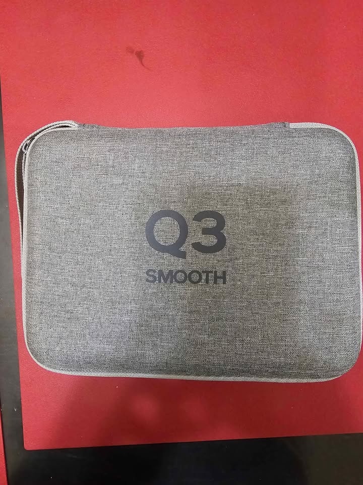 Smooth-Q3 Smartphone Gimbal – Like New! (Used once) - photo 3
