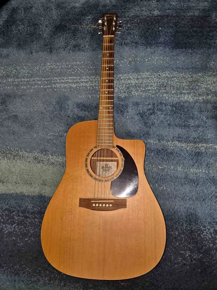 Norman ST40CW Guitar. (AKA Seagull S6)