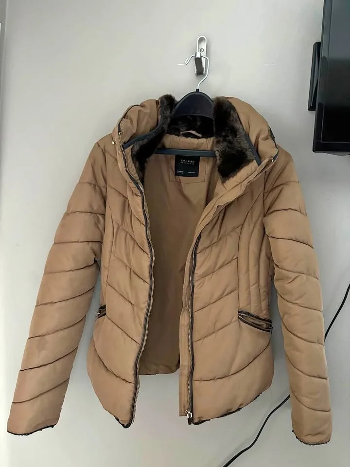LIKE NEW Aritzia Fall jacket