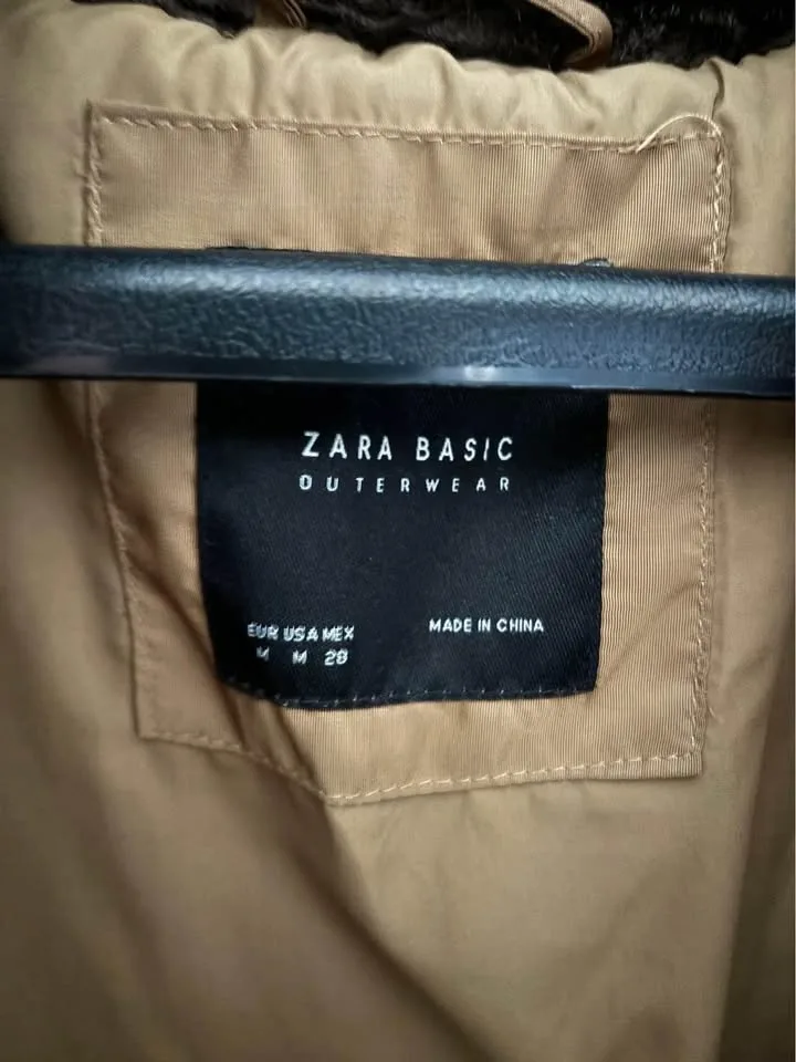 LIKE NEW Aritzia Fall jacket image indicator(3)