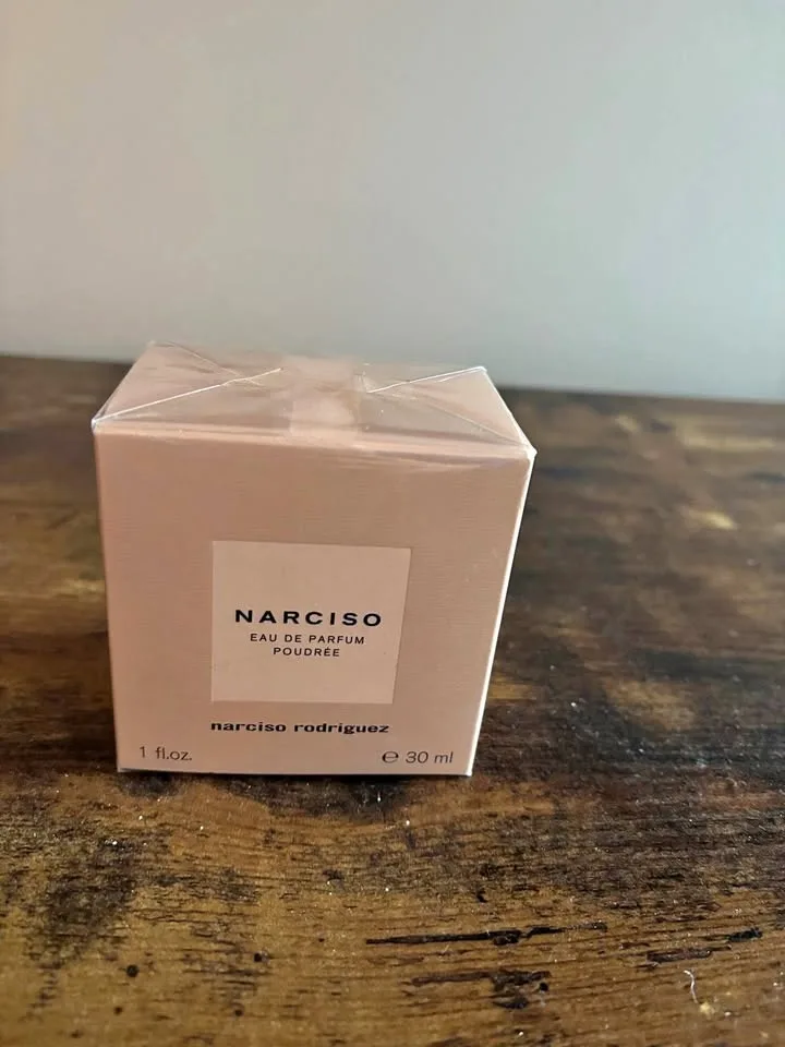 BRAND NEW 30ml Narciso Rodriguez perfume Eau de Parfum Poudrée