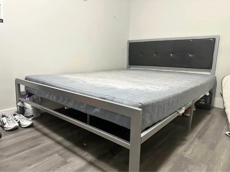 Queen size Metal Bed Frame + Mattress – Excellent Condition