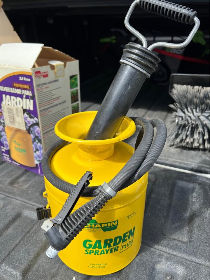 Champin Garden Sprayer - photo 3