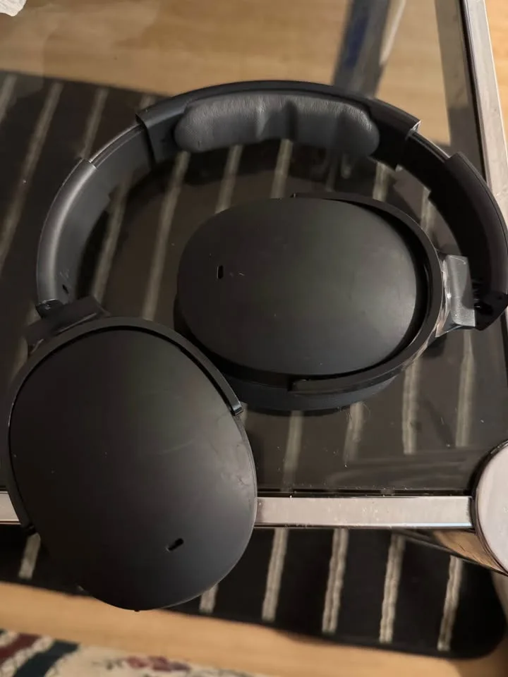 🎧 Skullcandy Hesh ANC – Like New | $60 (Negotiable) ( can dropof image indicator(3)