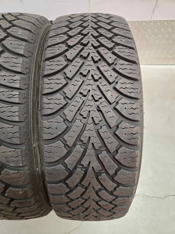 Goodyear Nordic Winter Tires- 205/55R16 image indicator(5)