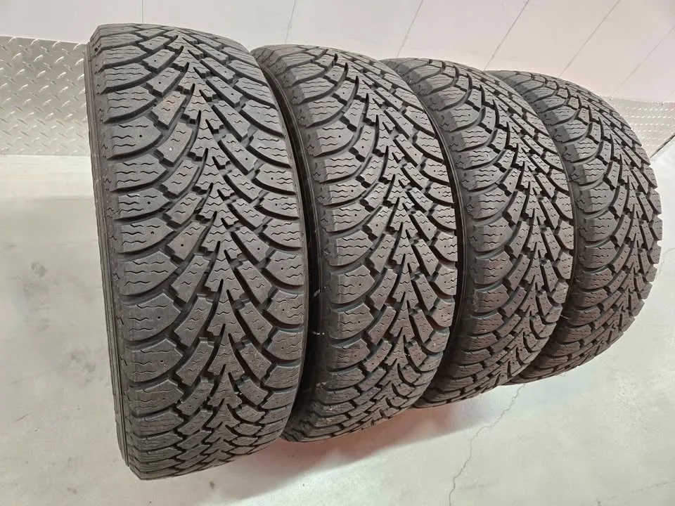 Goodyear Nordic Winter Tires- 205/55R16 image indicator(10)