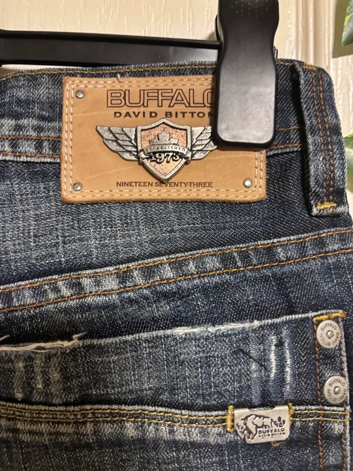 Vintage buffalo Travis jeans - photo 4