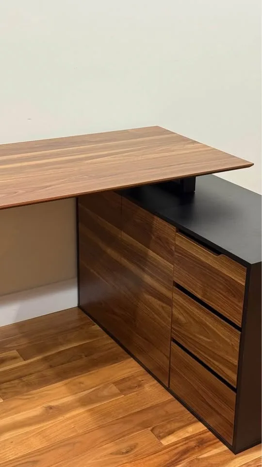 L-shaped Desk image indicator(2)