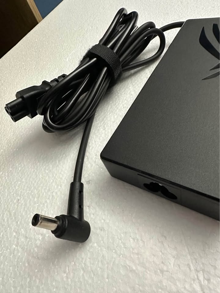 Adapter charger ASUS Laptop - photo 2