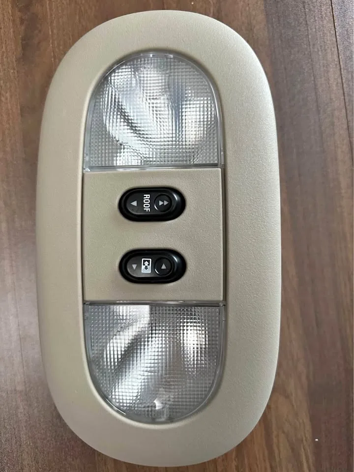 Top console with dome map light